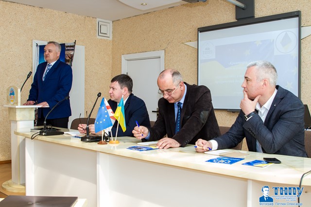 Виступ декана географічного факультету ТНПУ ім.В.Гнатюка,  доцента  Кузишина А.В.